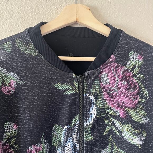 Lululemon Party Bomber Jacket in Garden Party smooth/black - Picture 9 of 13
